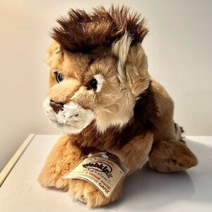 Webkinz Signature Lion NWT Unused/sealed Code New WKS1018 Stuffed Plush Toy